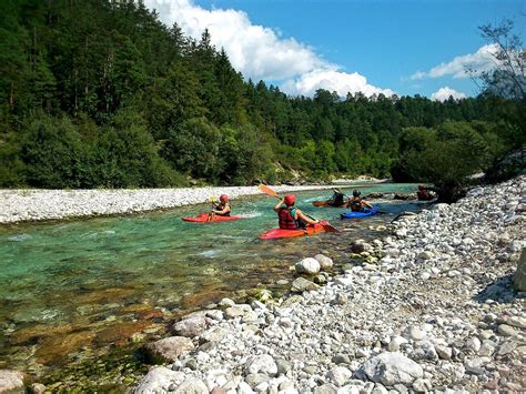 14 River Kayaking Tips to Build Control and Confidence - Paddle Pursuits