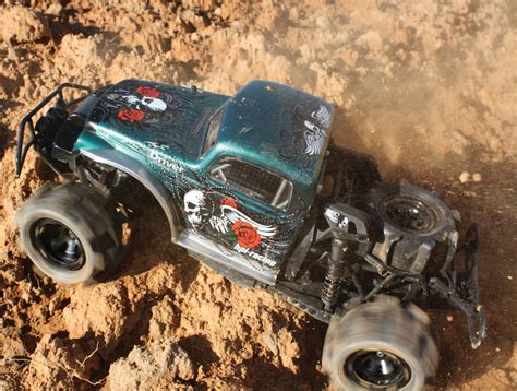 RC Driver Editors Build 3 Different HPI Mini Trophy Trucks