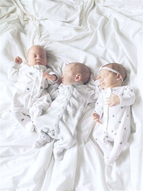 This mom gave birth to triplets then got super real about her postpartum body – Artofit