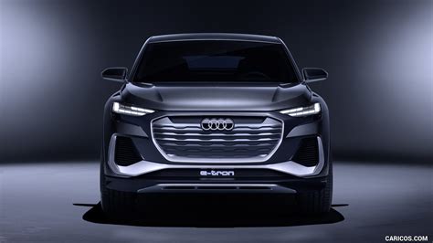 Audi Q4 Sportback e-tron Concept | 2020MY (Color: Kinetic Grey) | Front