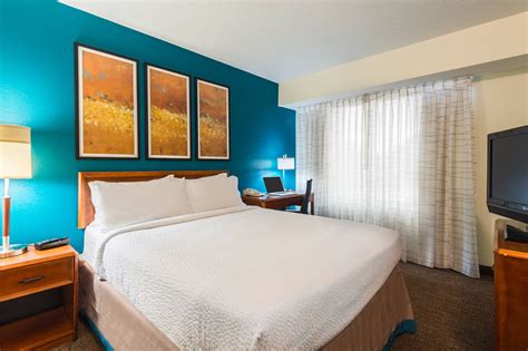 Pet-Friendly Charlotte, NC Hotel | Marriott Bonvoy - Home page