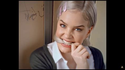 Anne-Marie - 2002 [Official Video] - YouTube