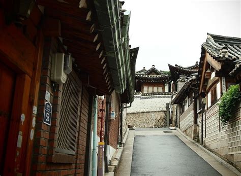 Bukchon Hanok Village, Walking Map & How to Go Guide | KoreaToDo