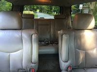 2004 Chevrolet Suburban - Interior Pictures - CarGurus