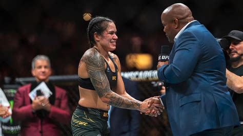 Amanda Nunes announces retirement after dominant win at UFC 289 - ESPN ...