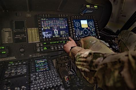 UH-60V Black Hawk With Northrop Grumman’s OpenLift Cockpit Gets ...