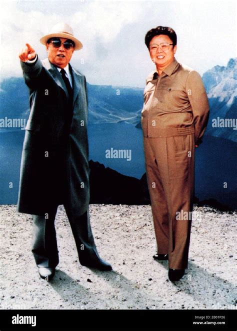 Kim jong il death hi-res stock photography and images - Alamy