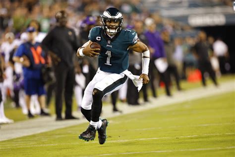 Eagles’ Jalen Hurts ‘carries himself’ like a team leader - nj.com