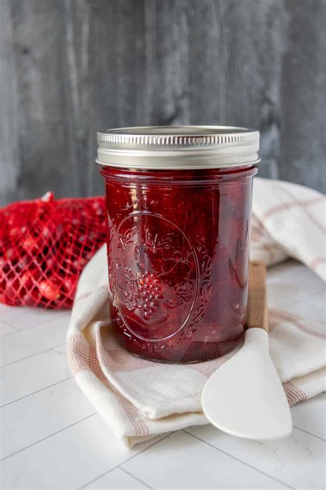 Small Batch Cranberry Jam (3 Ingredients) - stetted