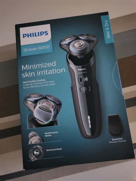 Philips Shaver Series 6000, Beauty & Personal Care, Men's Grooming on Carousell