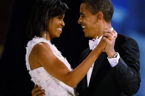 Michelle and Barack Obama Recreated Throwback Photo for Their 29th ...