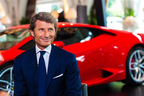 Lamborghini CEO & President Stephan Winkelmann Officially Unveils the Huracán in Singapore | SENATUS