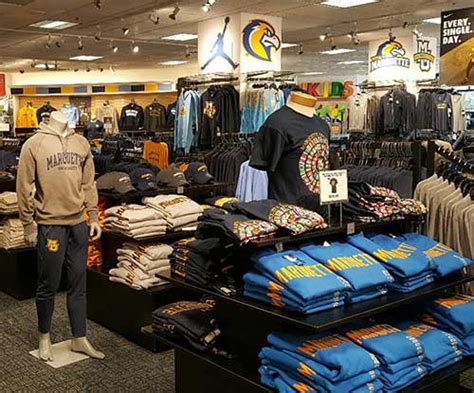 MARQUETTE SPIRIT SHOP - Updated January 2025 - 1442 W Wisconsin Ave ...