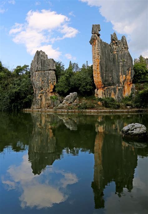 Stone Forest in Kunming | Places worth visiting, Service trip, Travel