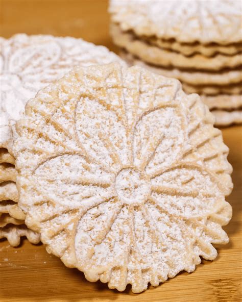 Italian Pizzelle Cookies - It Is a Keeper