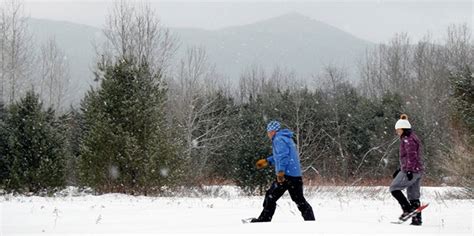 Visit NH : The Inside Scoop on Snowshoeing in NH