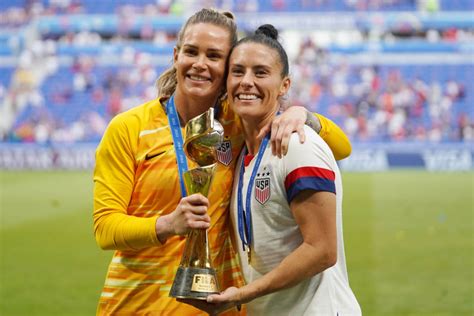 USWNT Star Ashlyn Harris Files for Divorce from Ali Krieger