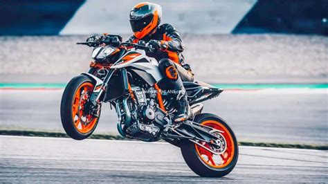 KTM 890 Duke R explained by KTM in Official Video