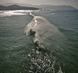 Wave Spray | ( Please View Full Screen ... ) Ocean reflectio… | Flickr