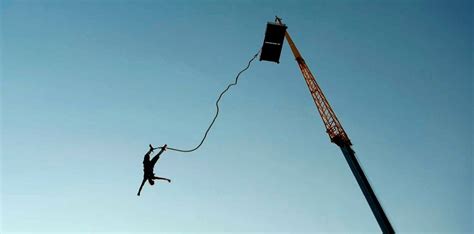 7 Best Bungee Jumping Locations for Adventure Junkies | SevenAngel Traveling