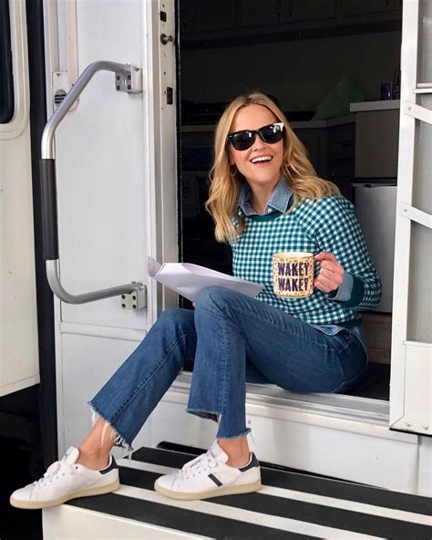 REESE WITHERSPOON – Instagram Photos 11/12/2020 – HawtCelebs