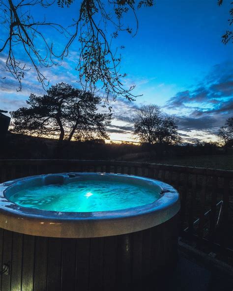 Trawscwm Treehouse with hot tub in 2020 | Luxury hot tubs, Hot tub holidays, Tree house