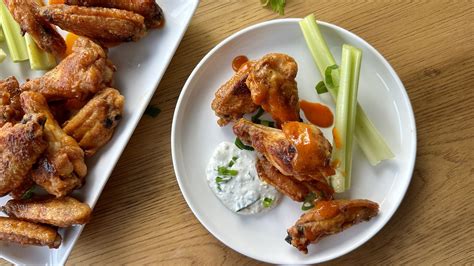 Easy Classic Buffalo Wings Recipe