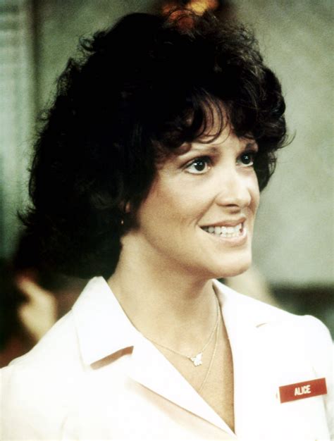 Linda Lavin's 'Alice' Was TV's First Blue-Collar Working Single Mom