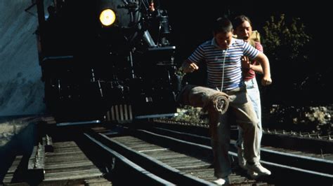 Director Rob Reiner Made Wil Wheaton and Jerry O'Connell Cry To Shoot The Iconic Train Scene in ...