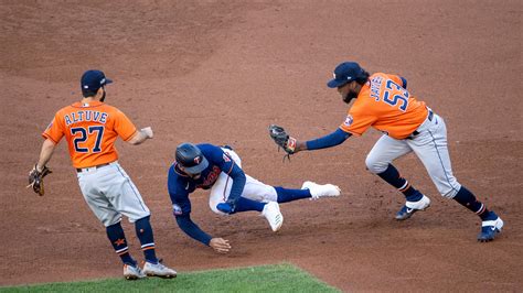 Live MLB Playoffs Scores and Tracker Updates - The New York Times