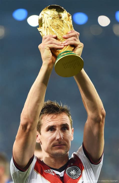 futbolcracks. | Miroslav klose, World cup trophy, Germany national ...