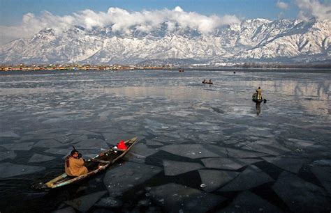 Stunning visuals of snowfall in Kashmir