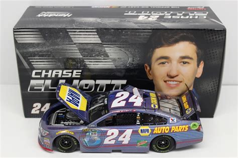 Chase Elliott 2016 NAPA 1:24 Flashcoat Color Nascar Diecast