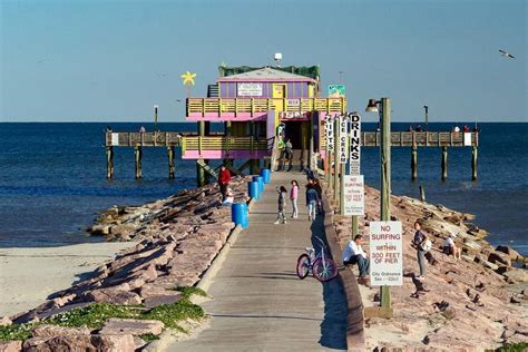 The Gulf Coast's 6 Most Alluring Spots for Pier Fishing | Houstonia