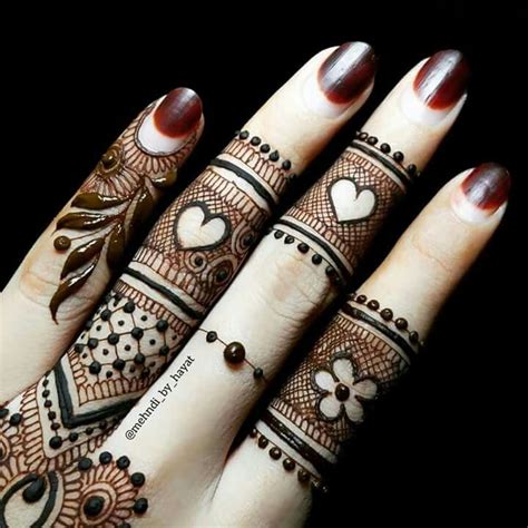 10 Latest Finger Mehndi Design Ideas For Eid | Bling Sparkle