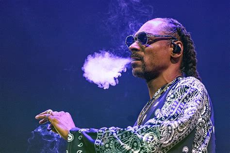 Snoop Dogg Releases Statement Saying He's Giving Up Smoking - XXL