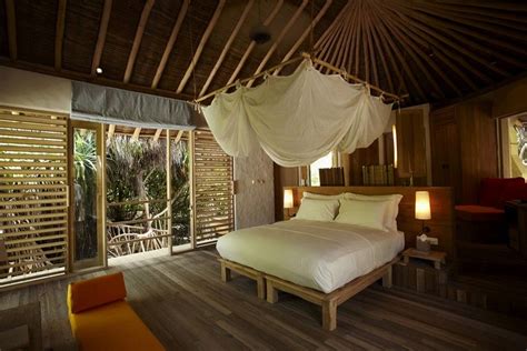tropical resort style bedroom...i'm in heaven! Luxury Spa Resort ...