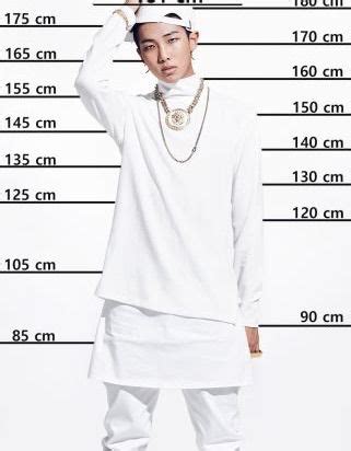 {Compare Your Height With The BTS Members!} | ARMY's Amino