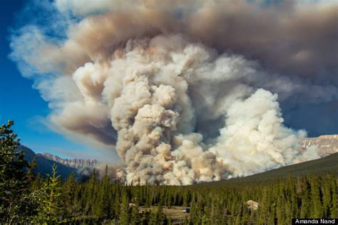 Spreading Creek Wildfire Rips Through Banff National Park (PHOTOS, VIDEO) | HuffPost Canada