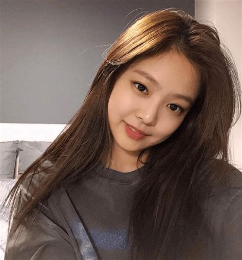 Jennie as a Youtuber... | Kim Jennie Amino