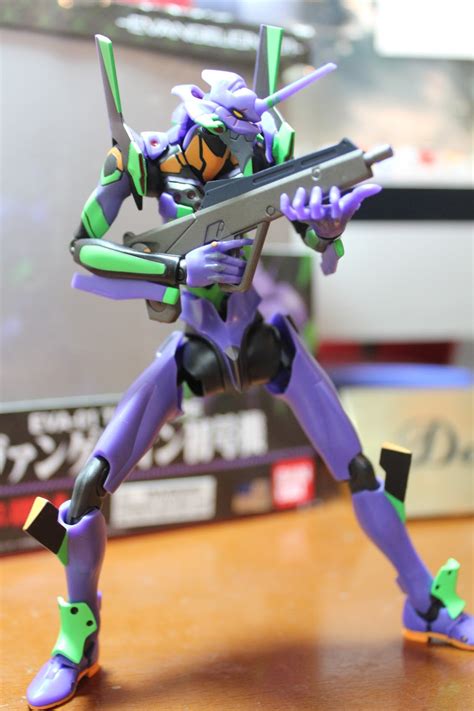 The Kaiju Planet: Figure Review - Robot Damashii Evangelion Unit 01