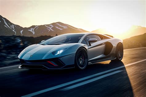 Lamborghini Aventador Ultimae: Review, Trims, Specs, Price, New Interior Features, Exterior ...