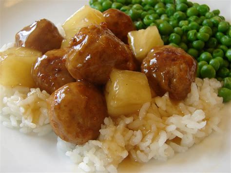 A Bear in the Kitchen: Pineapple Sweet and Sour Meatballs