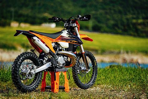 2020 KTM 300 EXC TPI Review - Australasian Dirt Bike Magazine