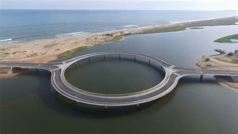 Laguna Garzon Bridge | Rafael Viñoly Architects PC | Archello