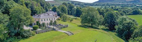 For Sale: The $14 Million Irish Manor House Paid for by Lady In Red - Bloomberg