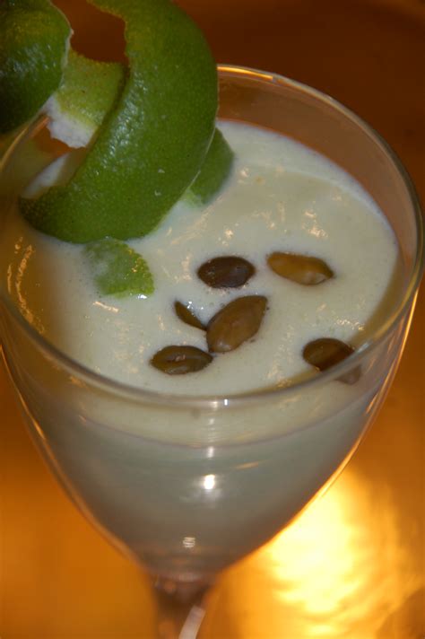 Mousse de kiwi au sirop d'agave - Maman...ça déborde