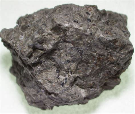 Researchers Find Nitrogen-Bearing Organics in Ancient Martian Meteorite ...