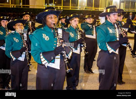 Orange bowl parade hi-res stock photography and images - Alamy