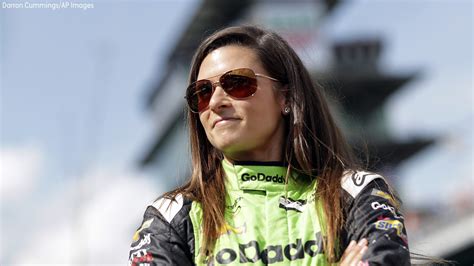 Danica Patrick makes ESPYs history as first woman to host - ABC13 Houston